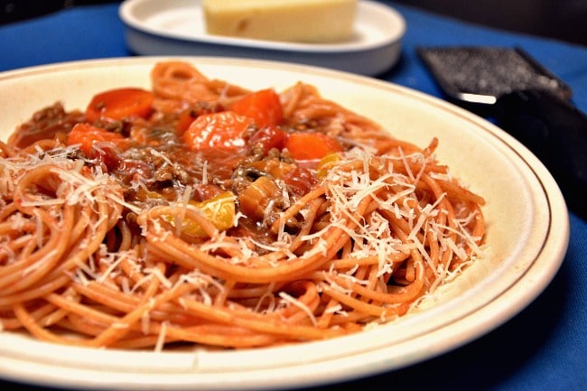 Spaghetti med kødsovs