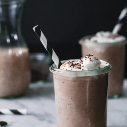 chokolade og banan smoothie