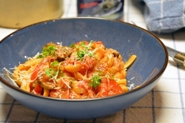 pasta puttanesca